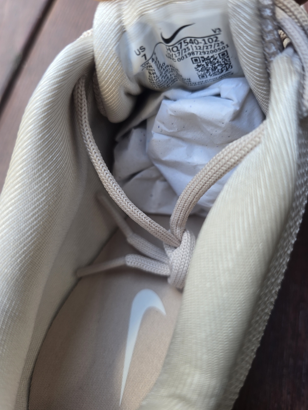 NEW!!! Nike Women's Shox Z Sneakers,Color: Oatmeal/Phantom-Linen, Size W7 - Picture 10 of 16